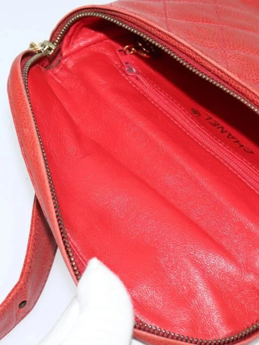 CHANEL Matelasse Waist bag Grained Calf Skin Red Gold CC Auth BD2190